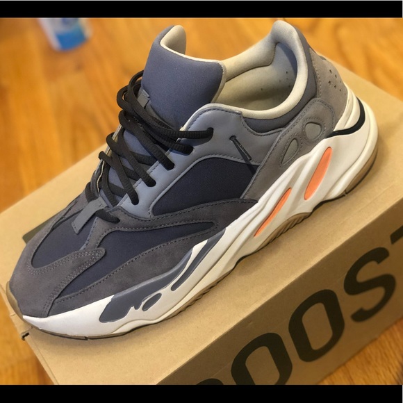 Mens Yeezy Boost 700 - Picture 1 of 6
